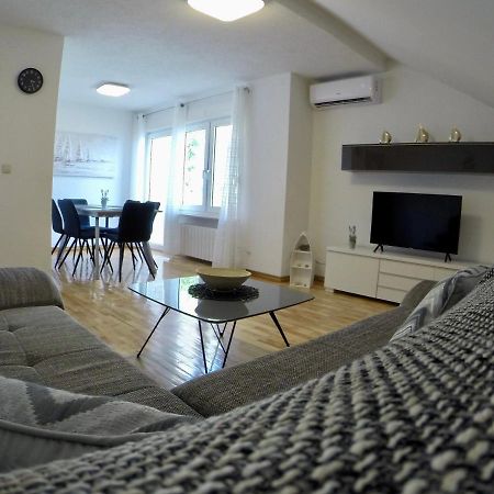 Holiday Apartment Lavanda Sumpetar Jesenice (Split-Dalmatia) Exterior foto