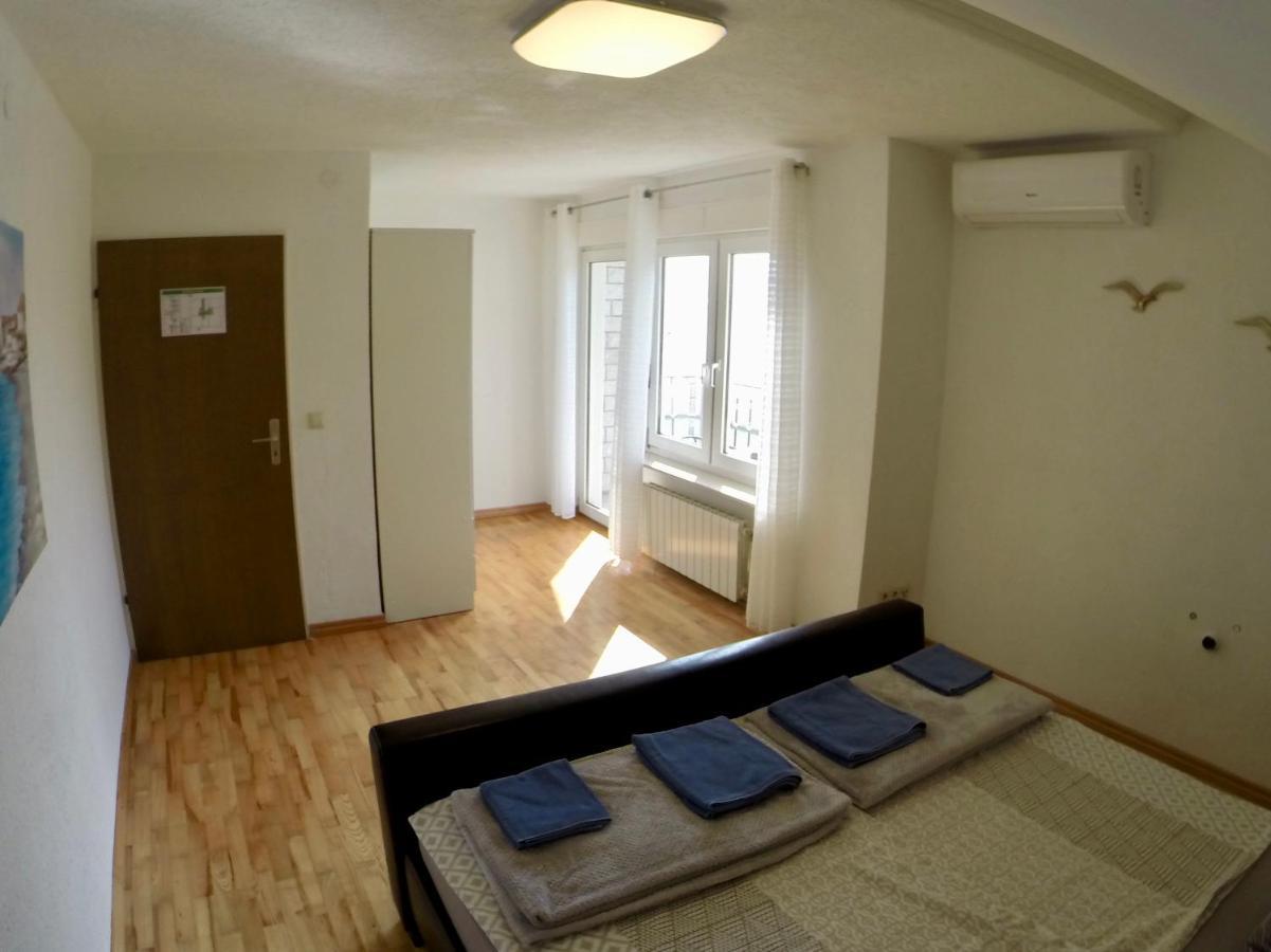 Holiday Apartment Lavanda Sumpetar Jesenice (Split-Dalmatia) Exterior foto