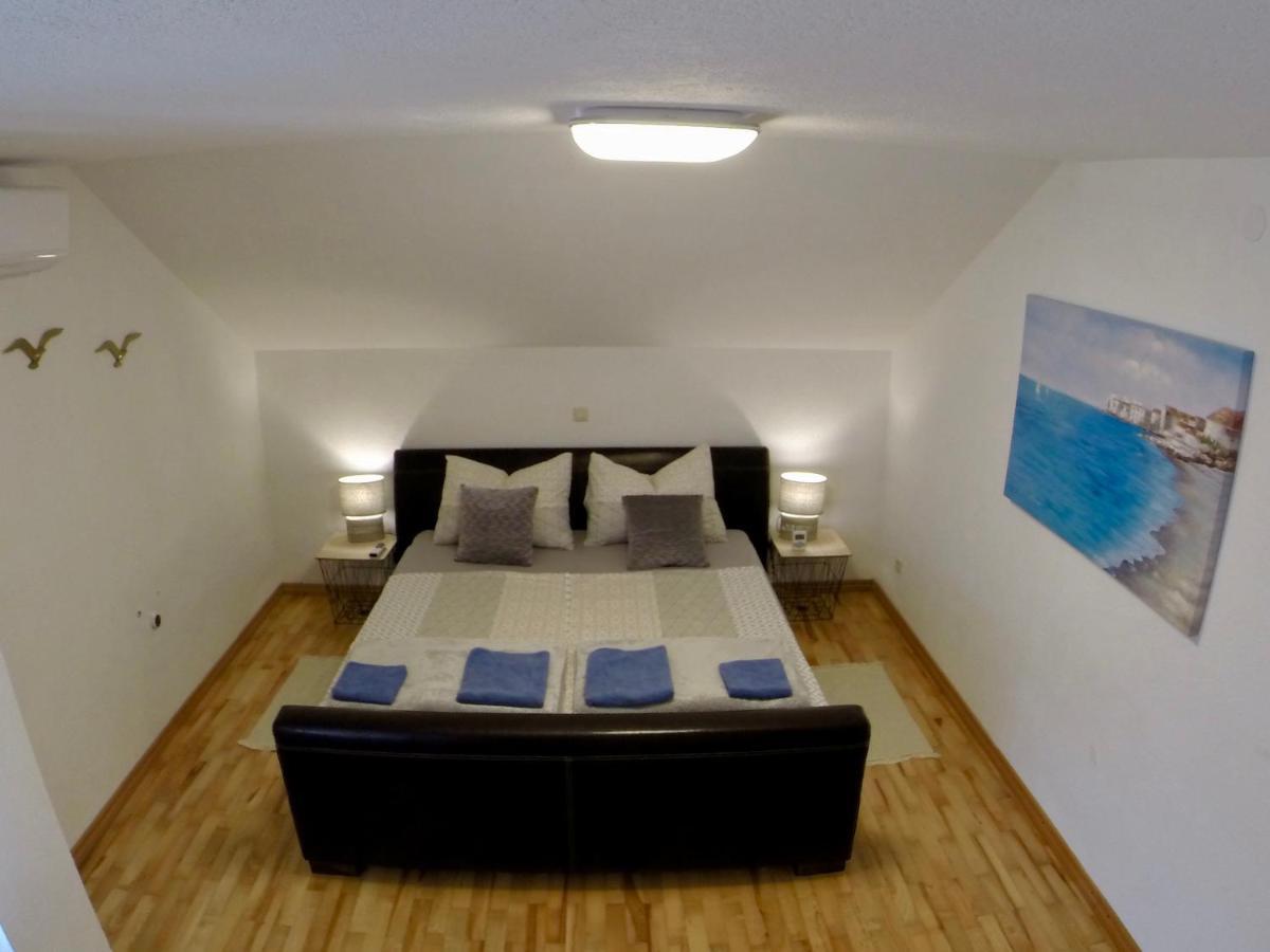 Holiday Apartment Lavanda Sumpetar Jesenice (Split-Dalmatia) Exterior foto